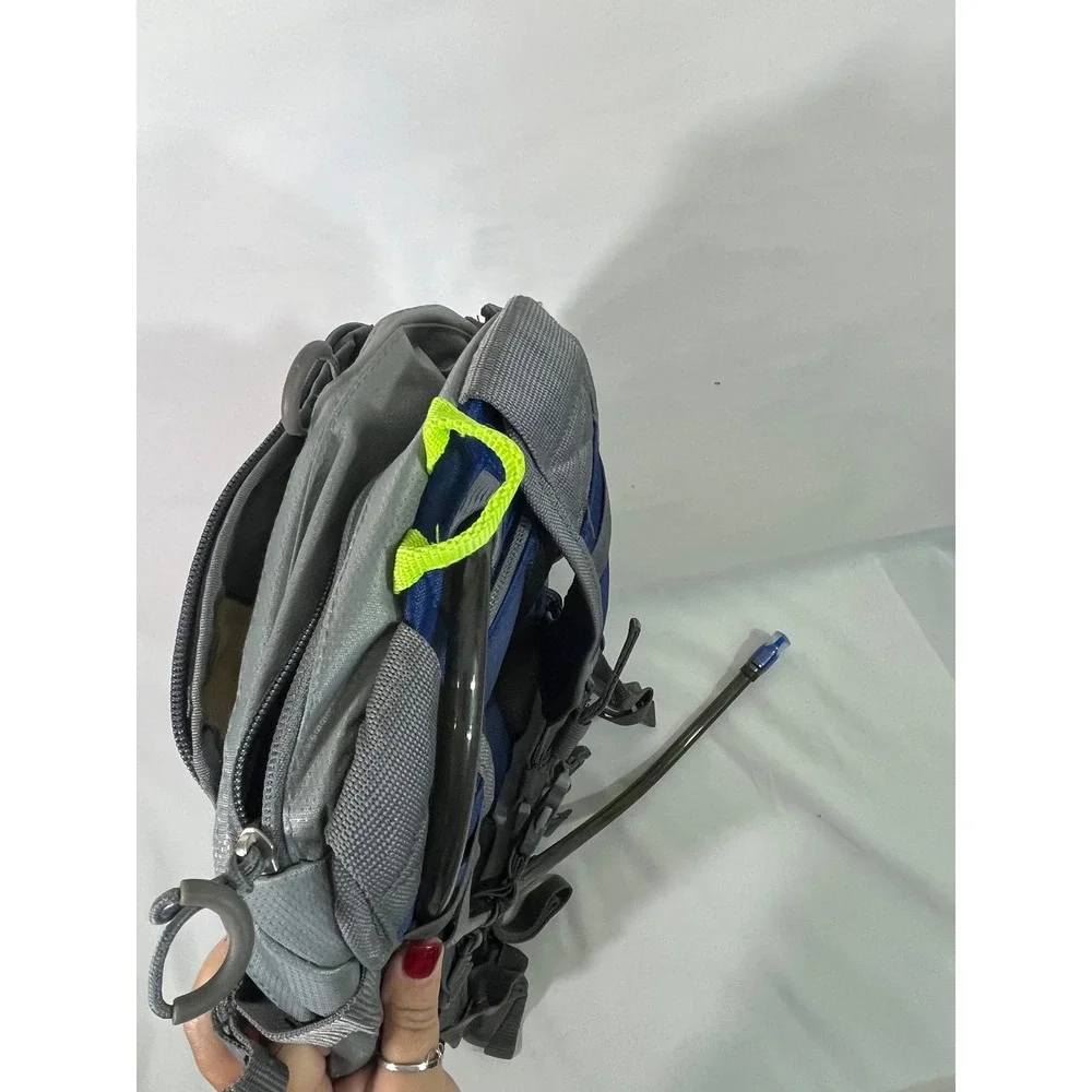 Outdoor Product Hydration Backpack Water‎ Packet Run Hike Refresh MultiColor 20L
